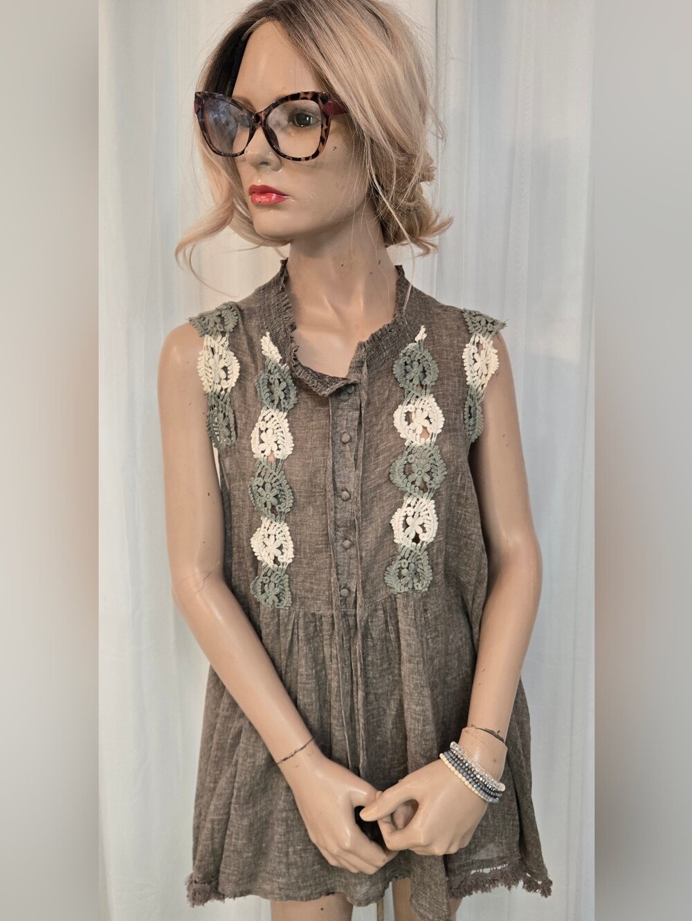 Ryu Taupe and Cream Sleeveless Mini Dress/Long Top Pristine Condition